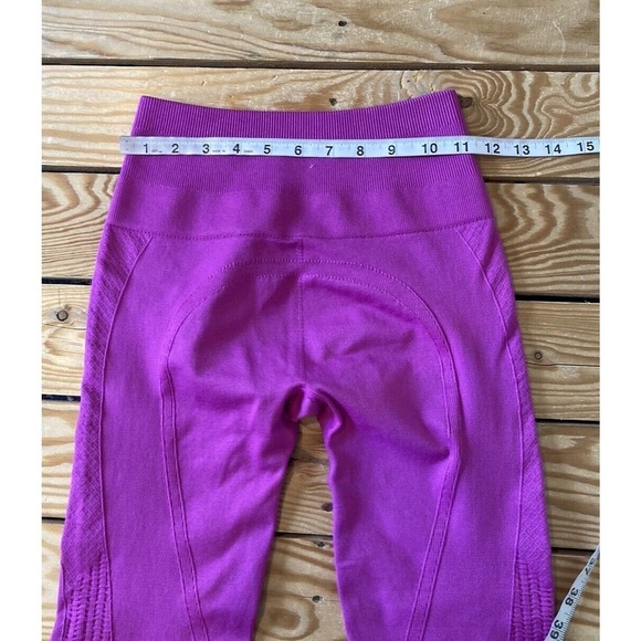 Q Collective High Waisted Seamless Leggings Size Small Women’s Pink - Picture 7 of 7